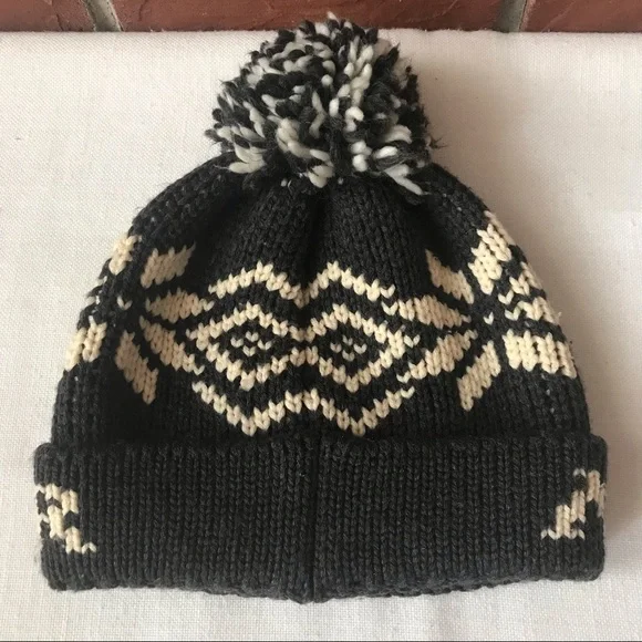 ❤️SOLD❤️MONCLER BEANIE 100% WOOL HAT POM POM LOGO BRAND - Picture 10 of 15